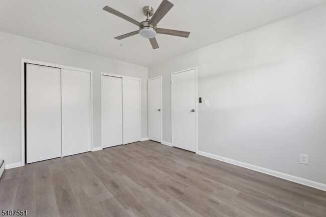 Building Photo - 94 Park Ave