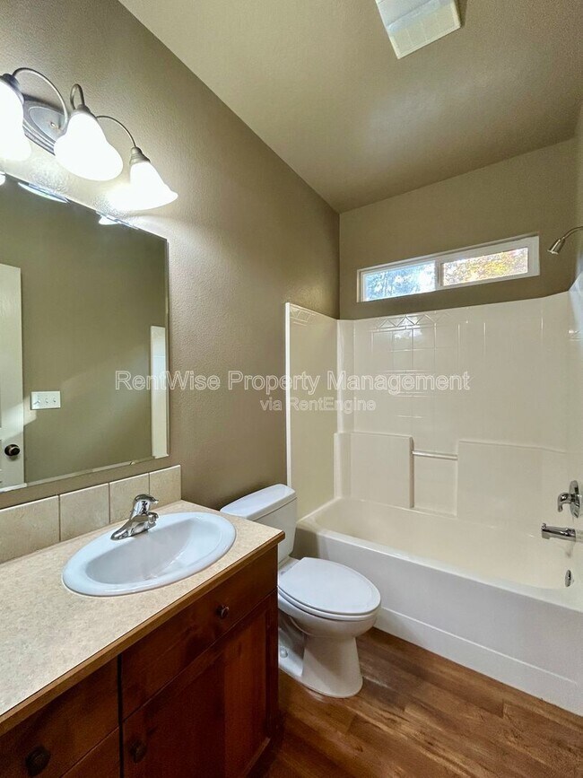 Building Photo - 2253 W los Flores Dr