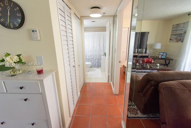 Building Photo - 1621 Collins Ave