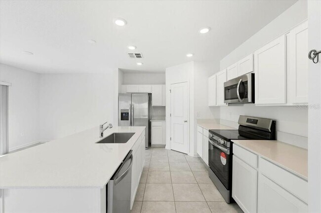 Building Photo - 1140 Tyler Lp