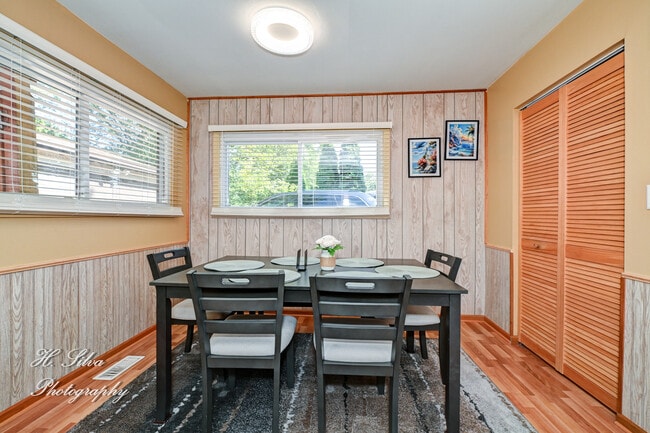 Building Photo - 117 Marryat Pl