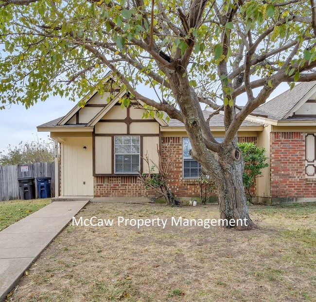 Primary Photo - Fort Worth 2/1 Duplex close to TCC South!