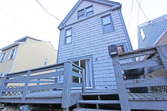 Building Photo - 2610 Quarry St