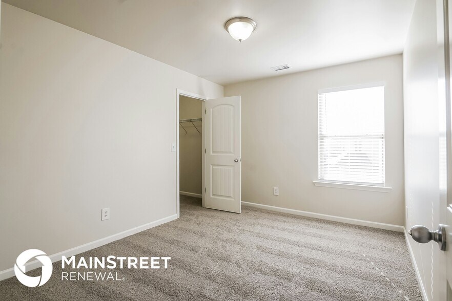 Building Photo - 6436 Cheshire Cove Dr