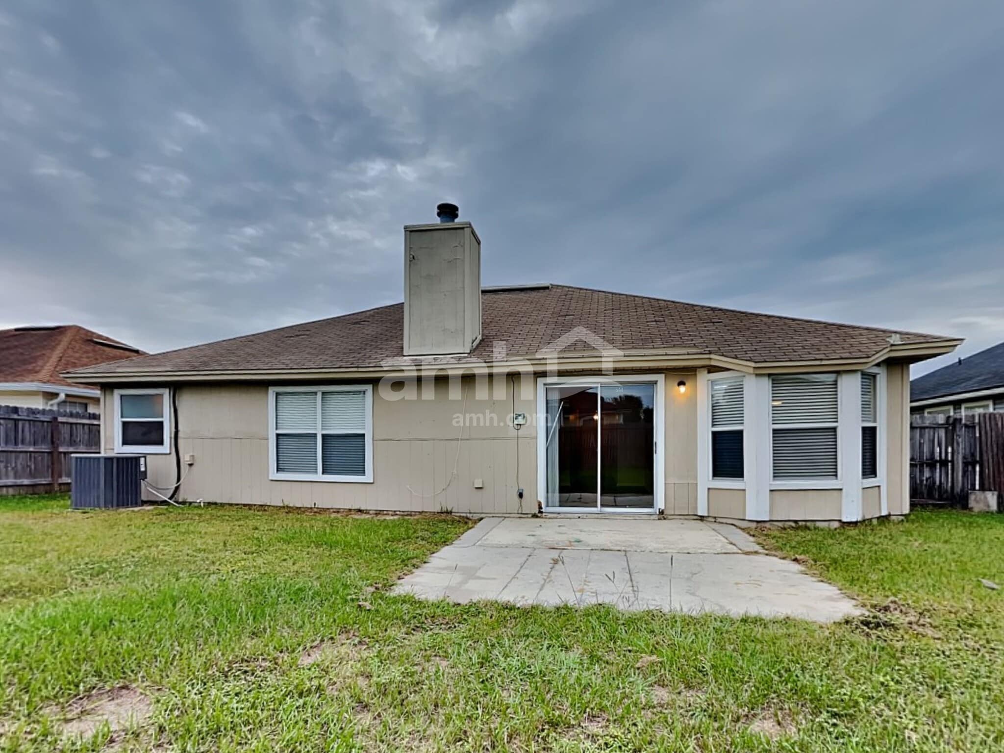 Building Photo - 530 Fallen Timbers Dr