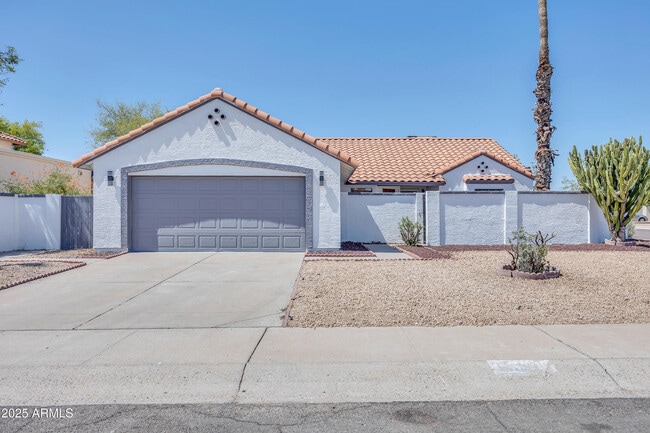 Primary Photo - 5302 W Cheryl Dr