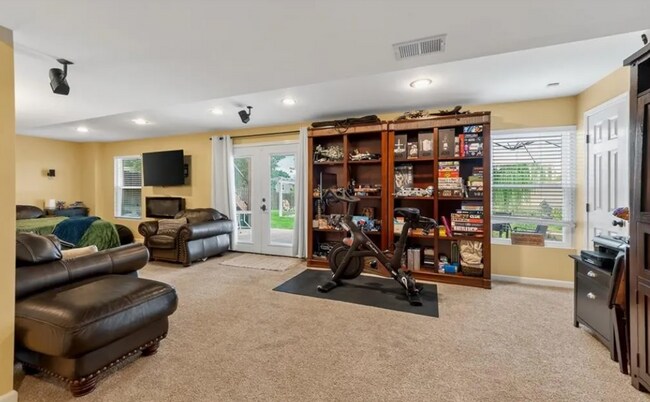 Building Photo - 4410 N 122nd St