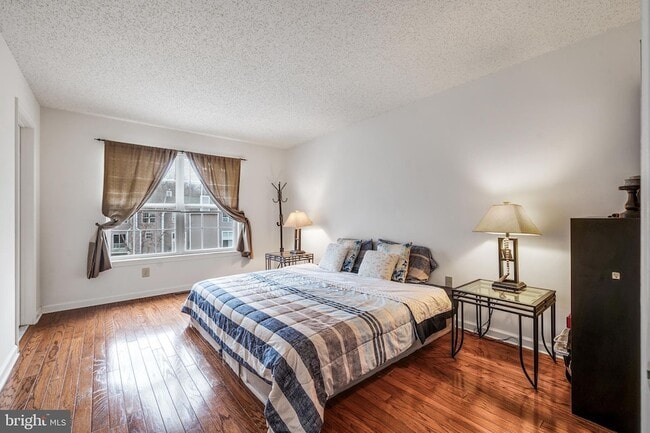 Building Photo - 117 N Barrow Pl