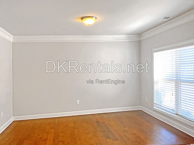 Building Photo - 582 Warrenton Run Dr