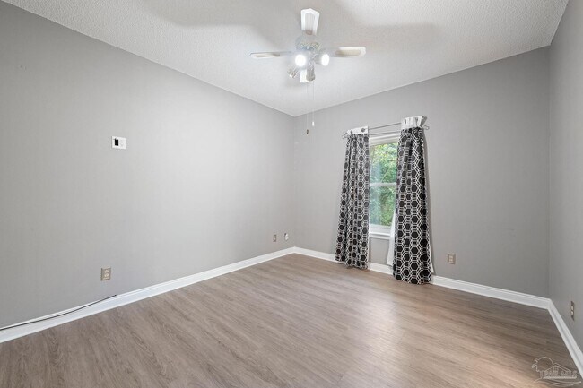 Building Photo - 3351 Tompkins St