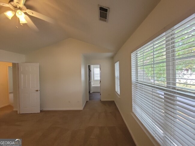 Building Photo - 356 Springbottom Ct SE