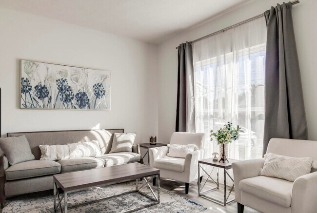 Building Photo - 4BR/2/5 Bath Home for Rent - Overlook at Eastwood - Two Car Garage!