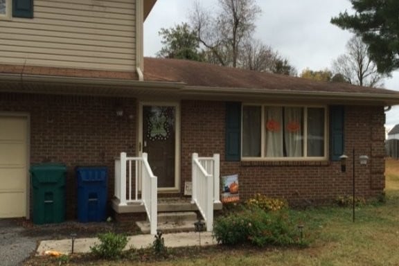 Rue Marne - Exterior - 115 Rue Marne St