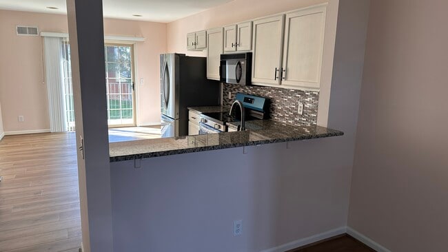Building Photo - 1510 Devon Ln