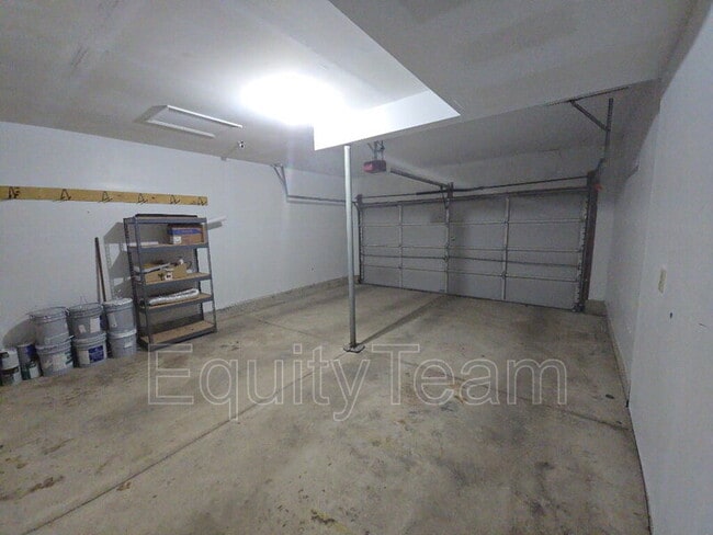 Building Photo - 9178 Fields Dr