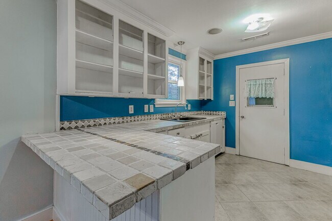 Building Photo - 1452 Birthright St