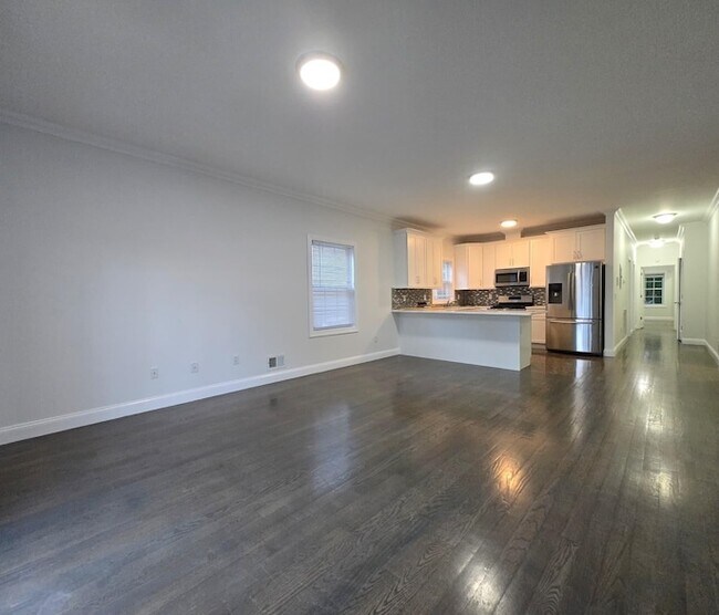 Building Photo - 144 Fulton Ave