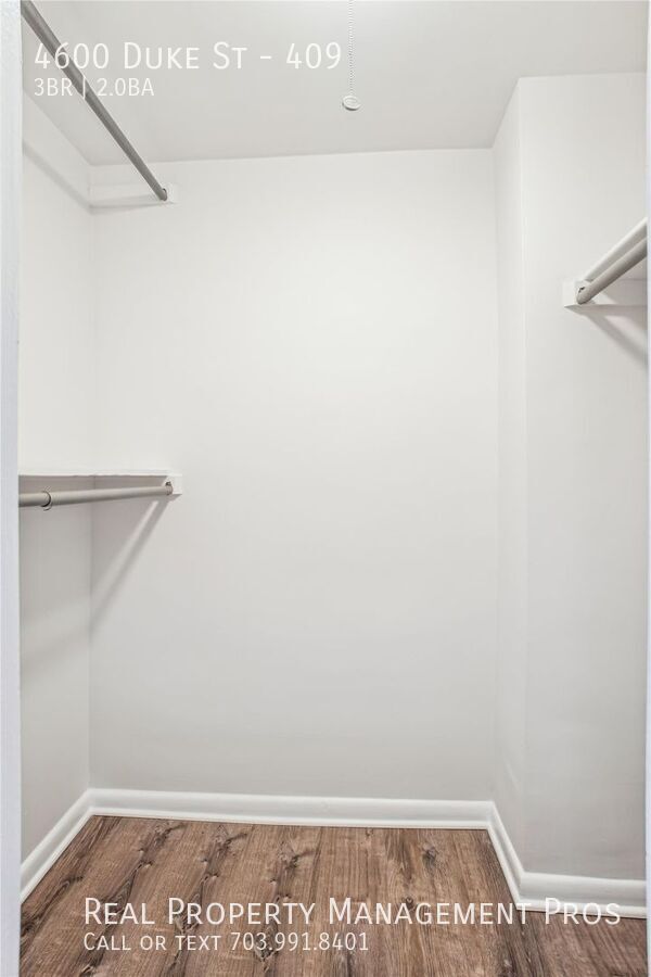 Building Photo - 4600 Duke St