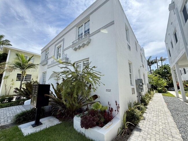 Building Photo - 1552 Euclid Ave