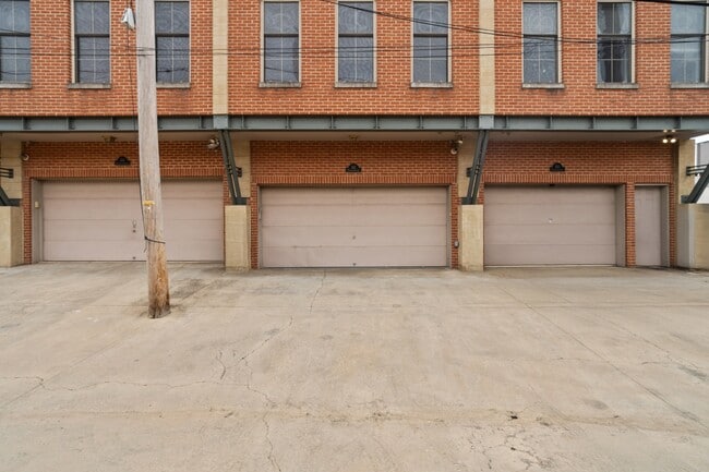 Building Photo - 102 Pilgrim Lndg