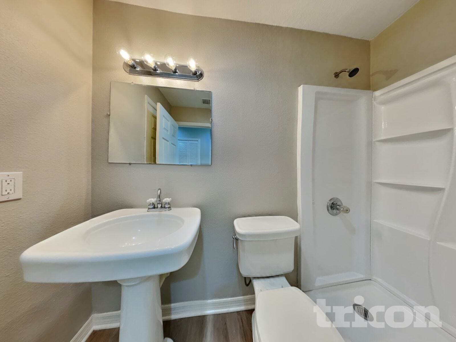 Building Photo - 6423 4th Ave NE