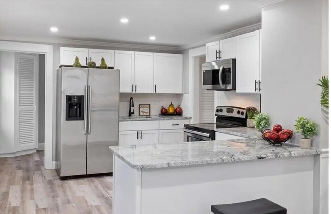 Building Photo - 214 Greene St