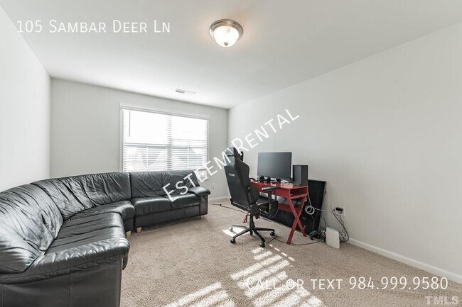 Building Photo - 105 Sambar Deer Ln