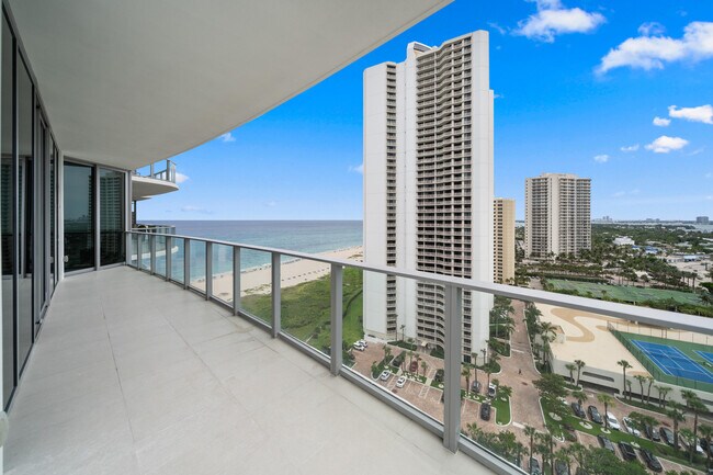 Building Photo - 3100 N Ocean Dr