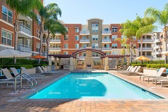 Building Photo - View Condo in Luxury Gated Community