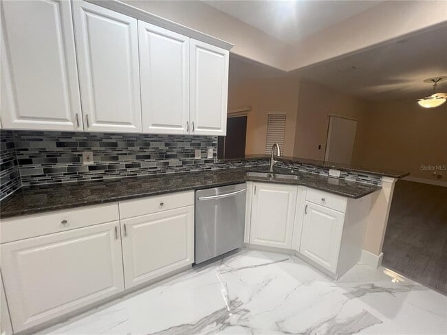 Building Photo - 1066 Whitegate Ct