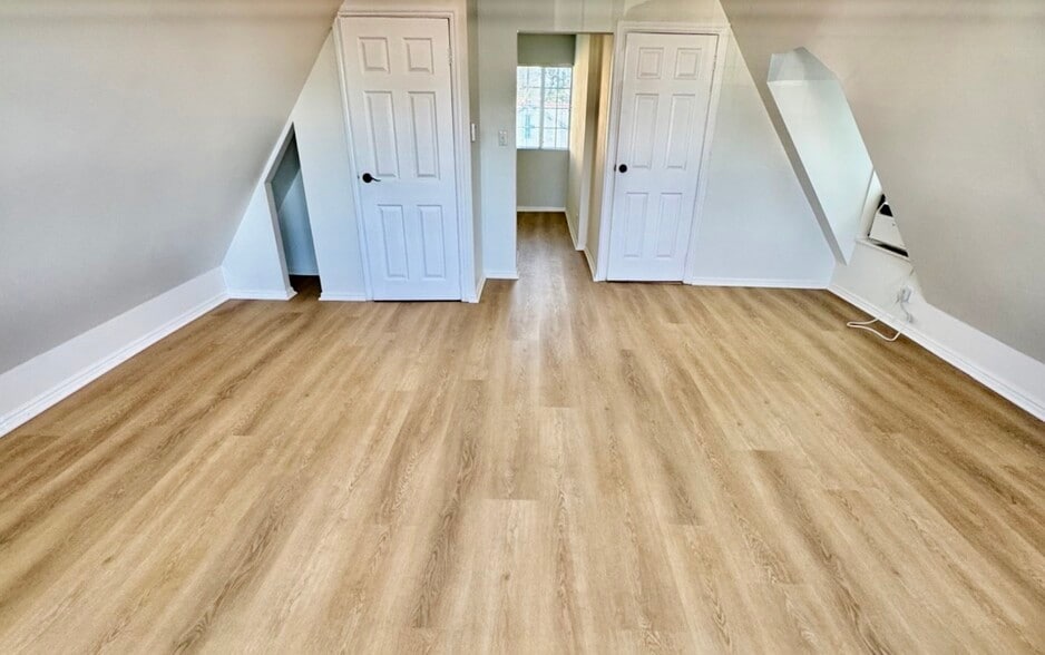 Building Photo - 459 N Alfred St