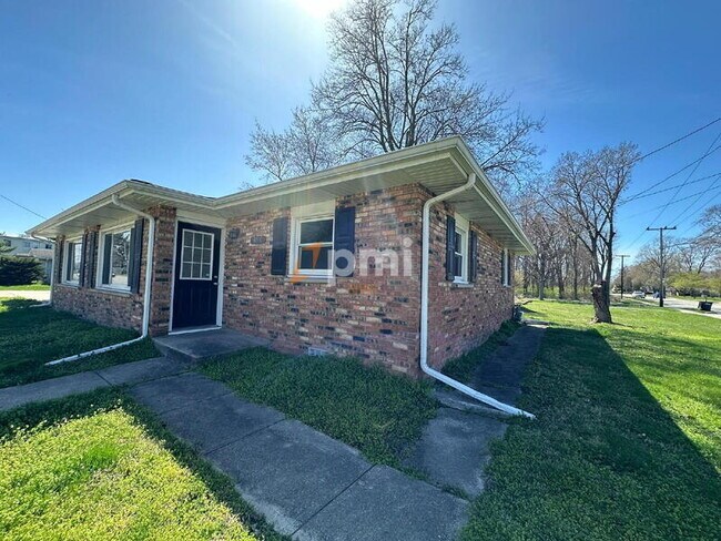 Primary Photo - 3010-3012 Willowcreek Rd