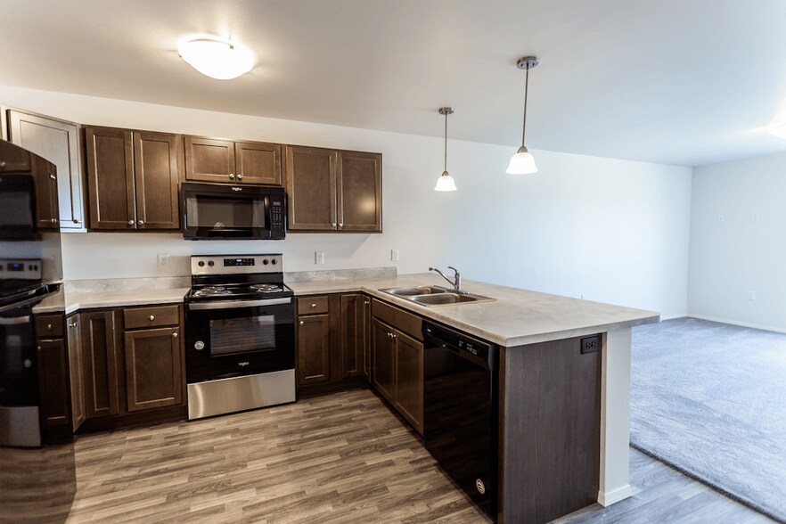 The Pitch 705 NW 2nd St Waukee IA 50263 Apartment Finder