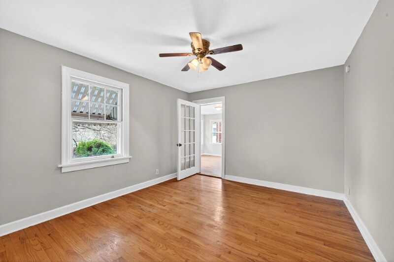 Building Photo - 3653 Eminence Blvd