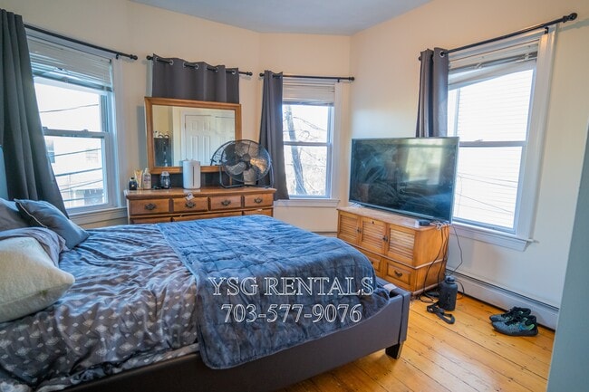 Building Photo - 51-53 Riverdale St