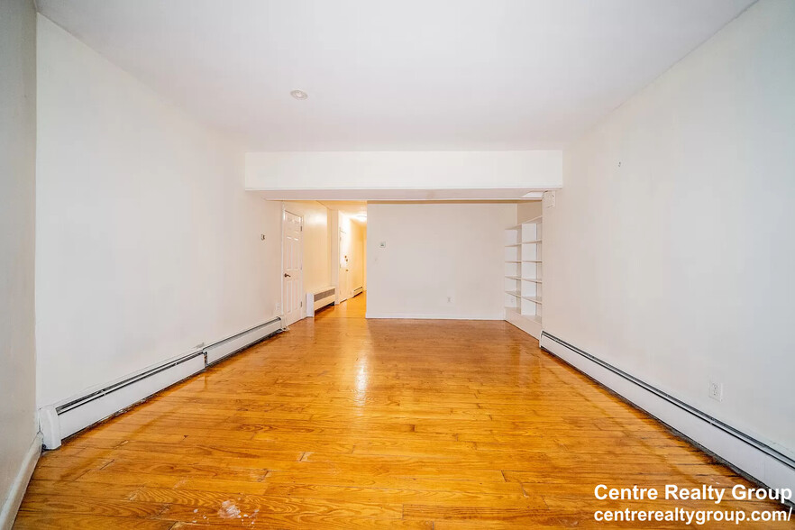 Building Photo - 1728 Beacon St