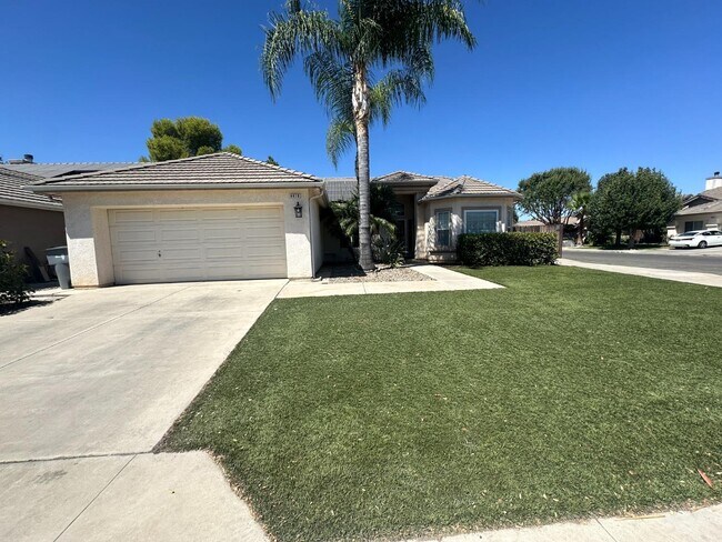 Primary Photo - 4416 W Celeste Ave