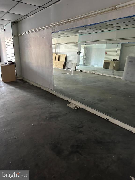 Building Photo - 1192 Yorkship Square