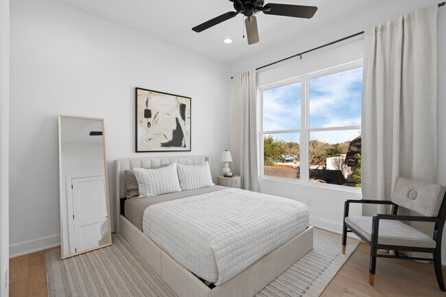 Building Photo - 8705 Ojeman Villas Dr