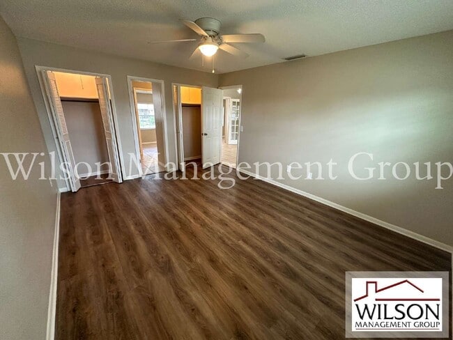 Building Photo - 620 Lakespur Ln