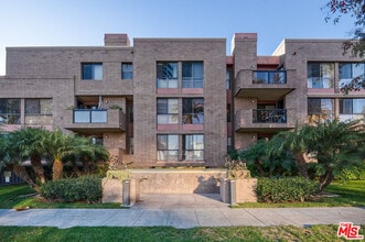 Building Photo - 235 S Tower Dr