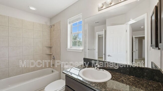 Building Photo - 1125 Brown Rock Dr