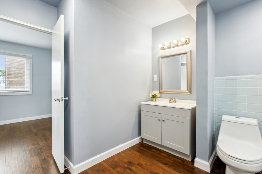 Building Photo - 1830 Columbia Pike