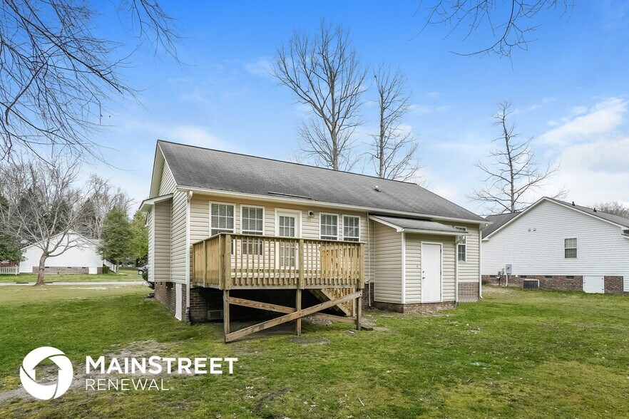 Building Photo - 1473 Smokey Mountain Dr