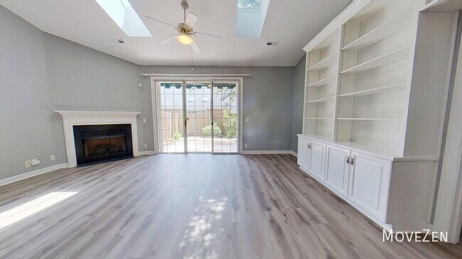 Building Photo - 5006 Carleton Dr