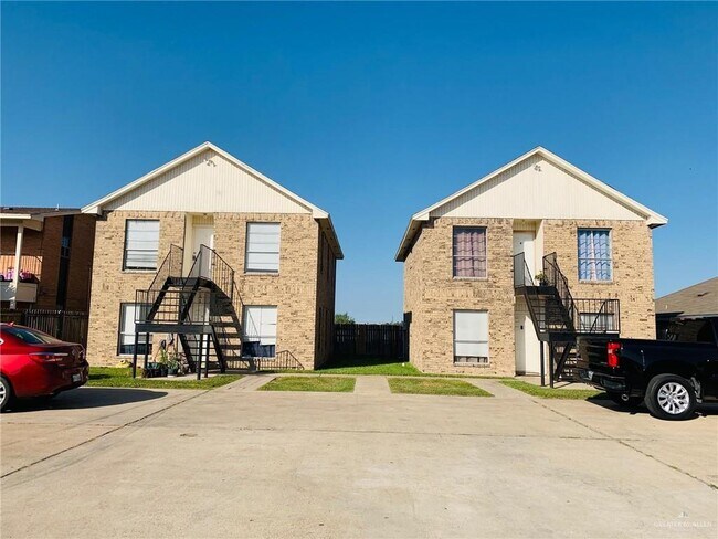 Primary Photo - 2517 N 32nd St