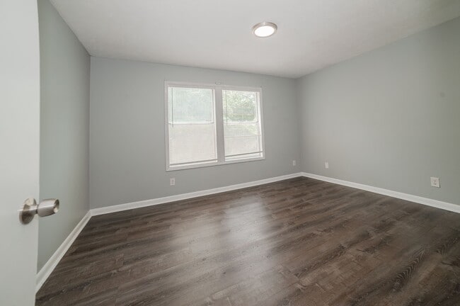 Building Photo - 1021 Wood Creek Dr