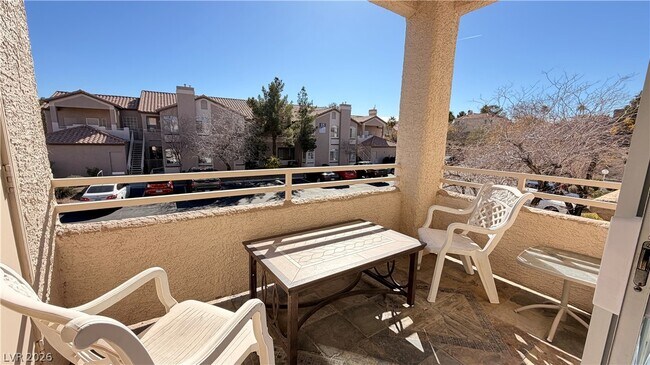 Building Photo - 75 N Valle Verde Dr