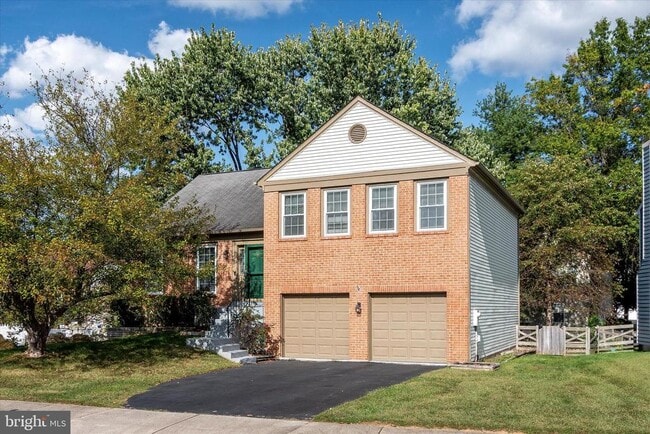 Building Photo - 18 Dudley Ct