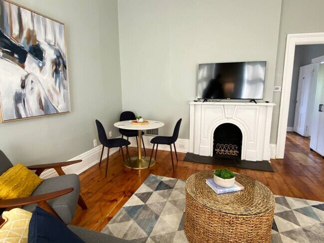 Building Photo - 1245 Martin Dr